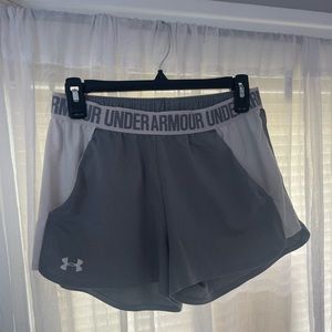 Under Armor Shorts - Medium